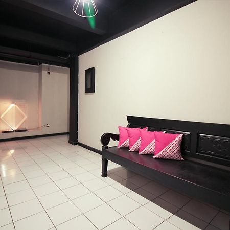 Oyo 260 Home 33 Бандунг Екстер'єр фото